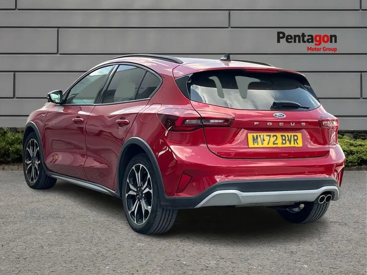 2022-ford-focus-big-1