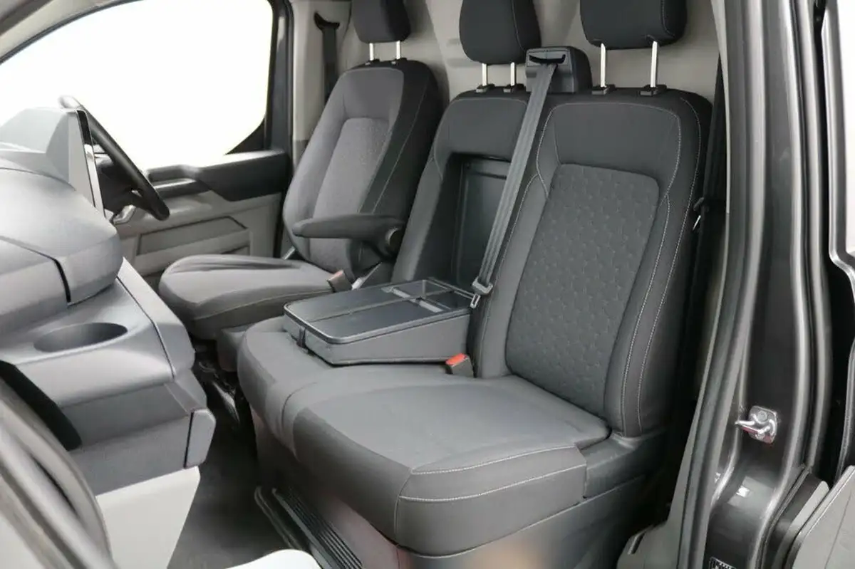2023-ford-transit-custom-20tdci-320-l2h1-limited-136pseu6e-panel-van-1996cc-auto-big-21