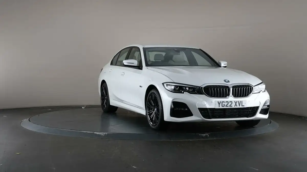 2022-bmw-3-series-20-330e-m-sport-pro-pack-saloon-4d-big-51