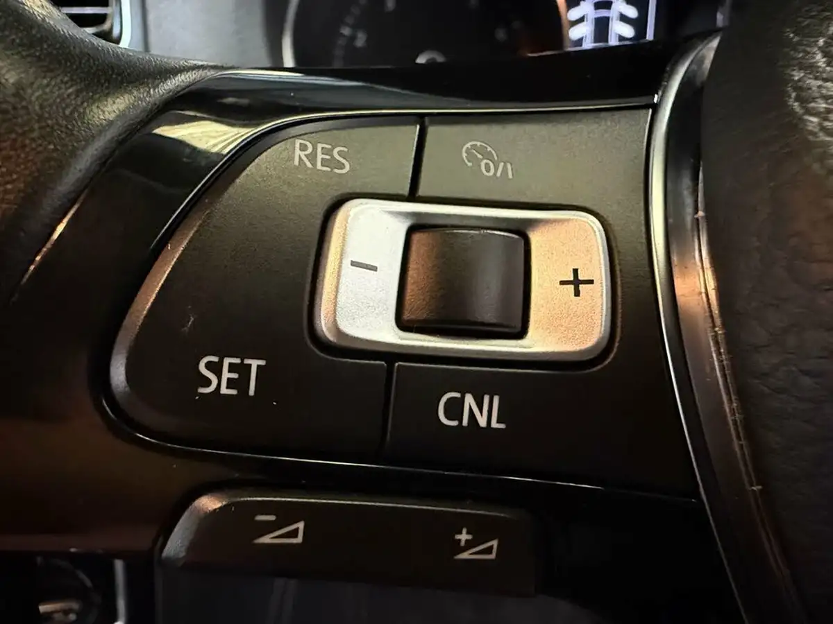 2016-volkswagen-polo-12-tsi-match-5d-dsg-big-18