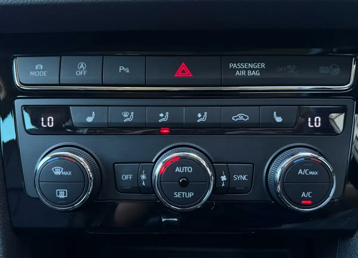 2019-seat-leon-15-tsi-evo-fr-sport-150ps-hatchback-dsg-big-51
