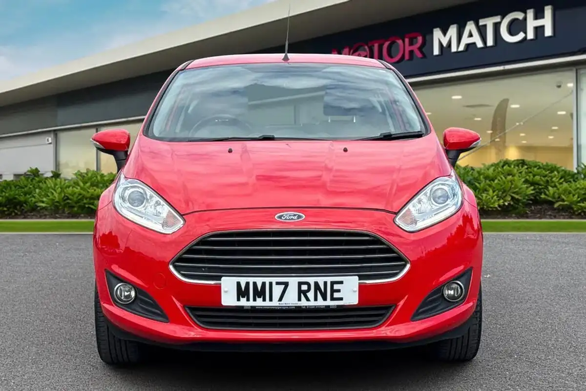2017-ford-fiesta-125-zetec-3d-big-5