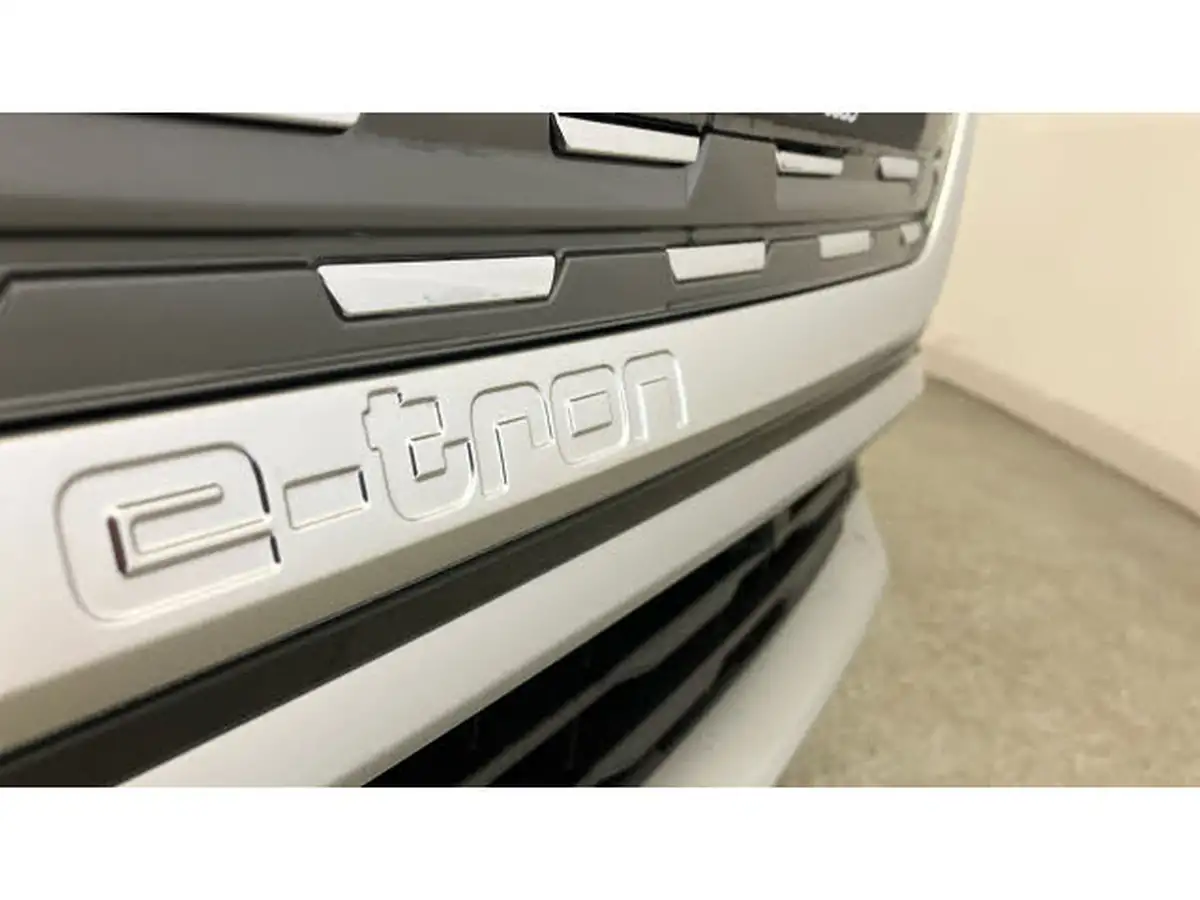 2024-audi-q4-e-tron-45e-s-line-sportback-auto-big-35