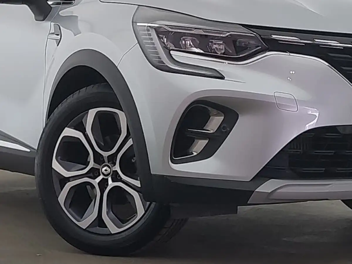 2024-renault-captur-10-tce-techno-big-8
