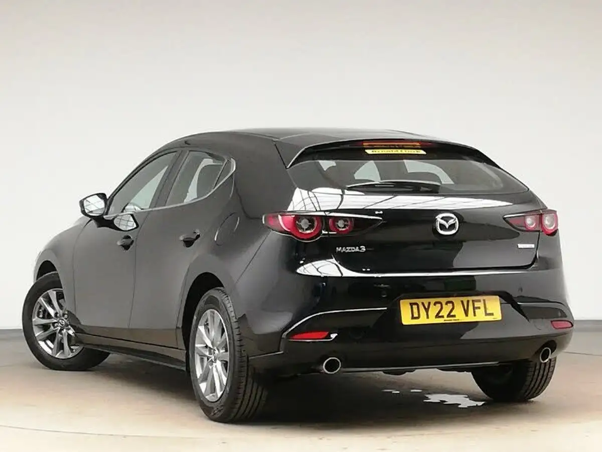 2022-mazda-mazda3-20-se-l-lux-122ps-hatchback-5d-big-1