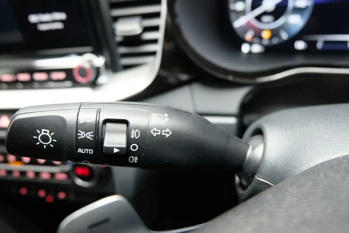2024-kia-ceed-15-t-gdi-gt-line-s-138bhp-big-18