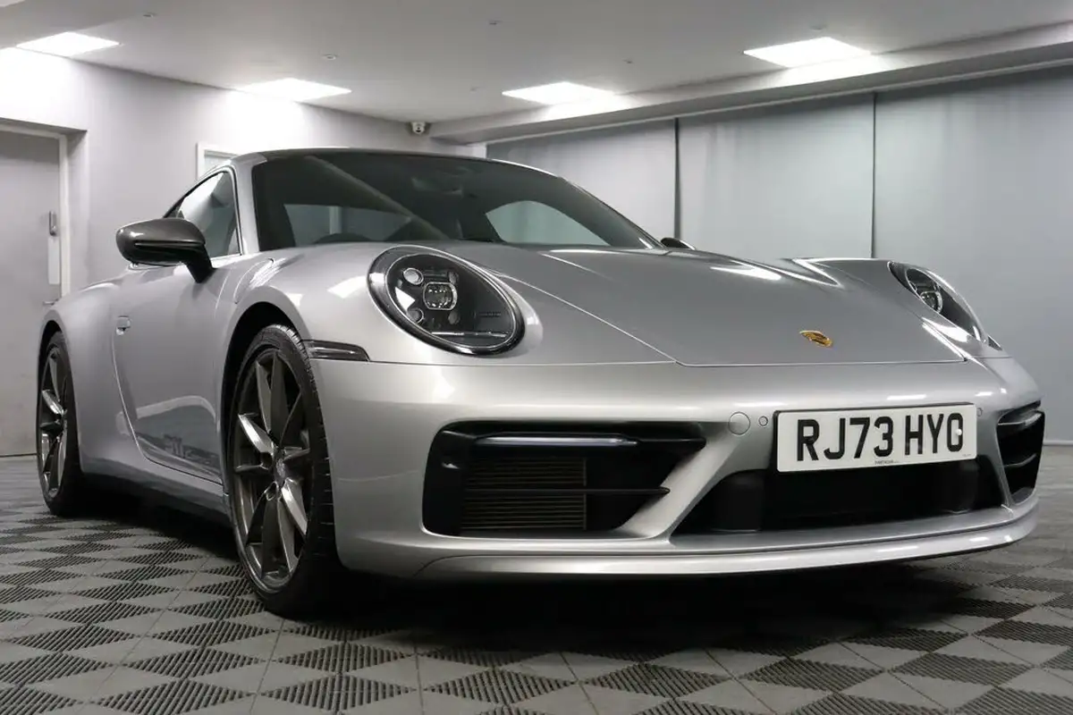2024-porsche-911-30-carrera-t-385ps-coupe-big-7