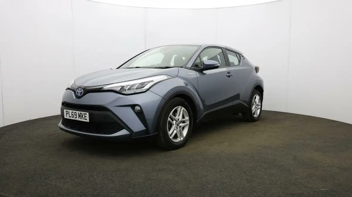 2020-toyota-c-hr-18-vvt-i-icon-parking-pack-big-30
