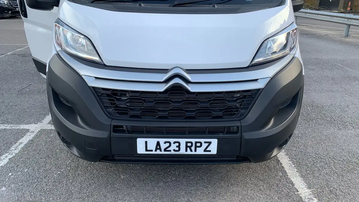 2023-citroen-relay-22bluehdi-35-l3h2-enterprise-edition-panel-big-32