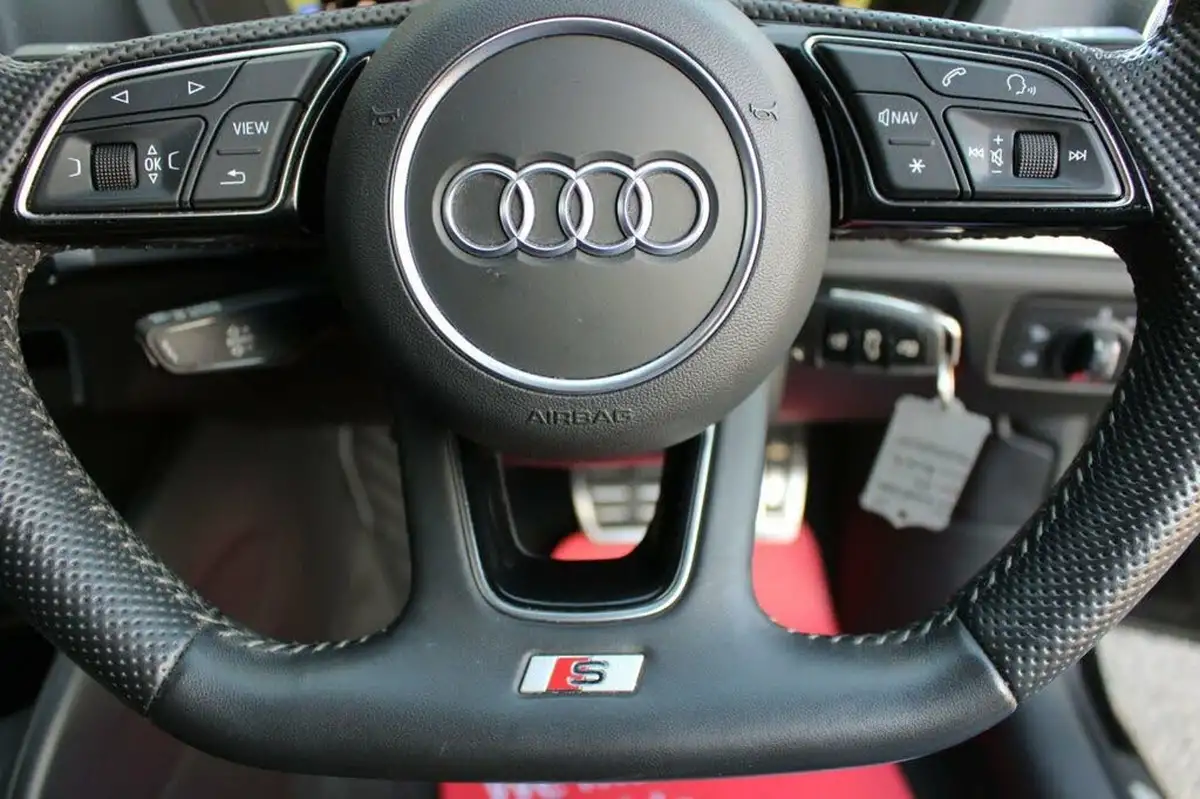 2019-audi-a3-16-30-tdi-s-line-ss-sportback-5d-tronic-big-13