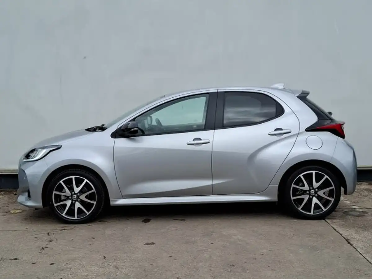 2022-toyota-yaris-15-vvt-i-dynamic-big-3