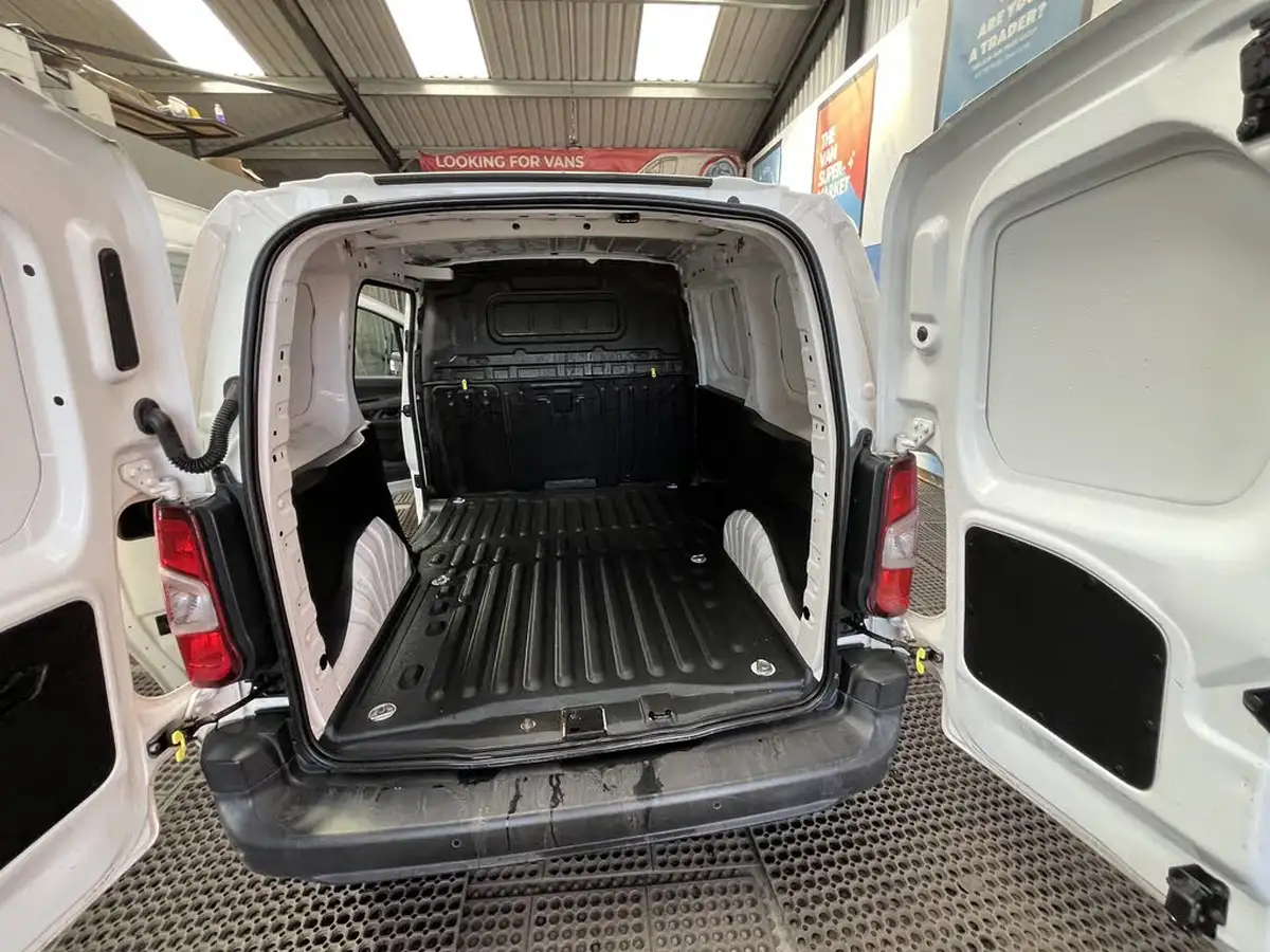 2019-citroen-berlingo-15bluehdi-650-enterprise-big-9
