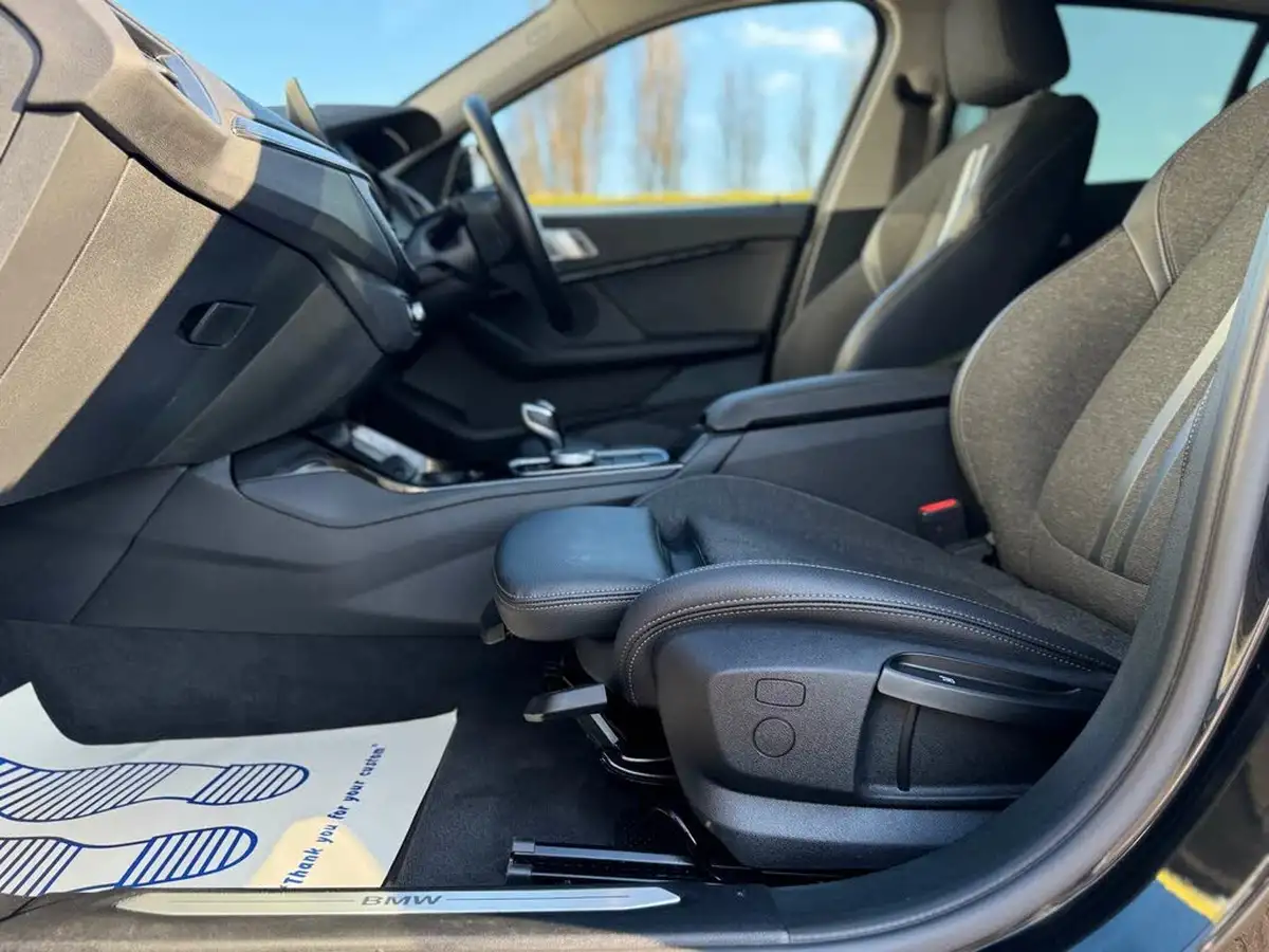 2023-bmw-1-series-15-118i-sport-dct-big-35