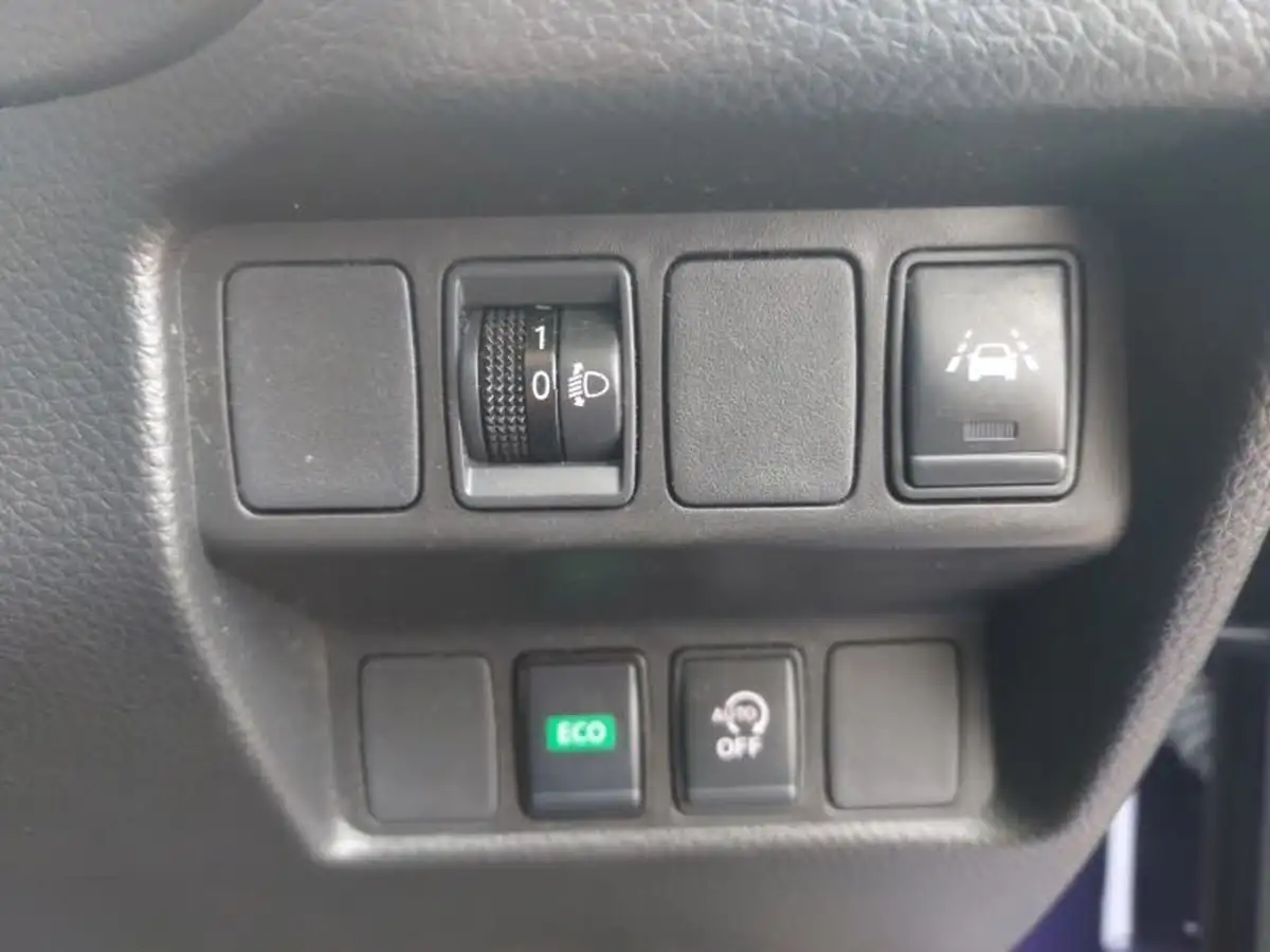 2021-nissan-qashqai-13-dig-t-n-connecta-158ps-xtronic-big-14
