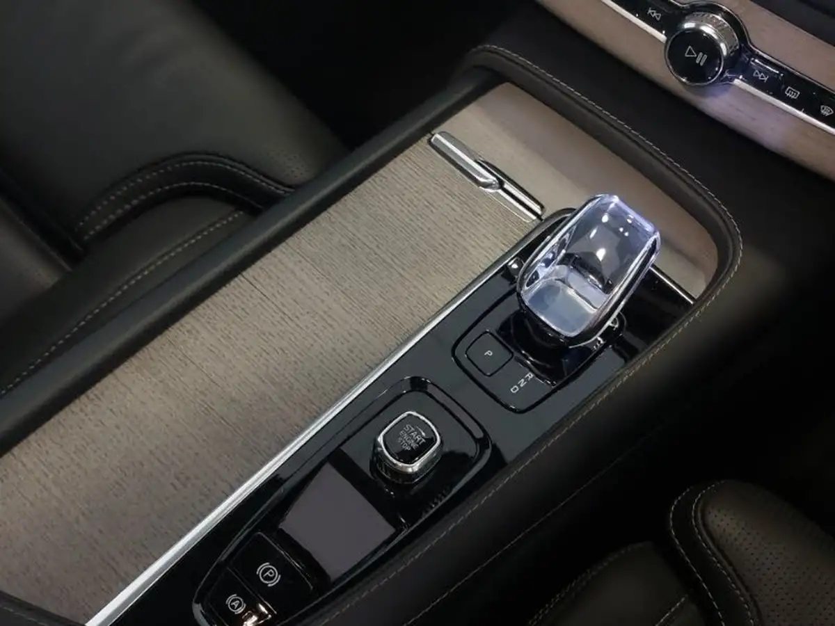 2024-volvo-xc90-20-b6-ultimate-big-9