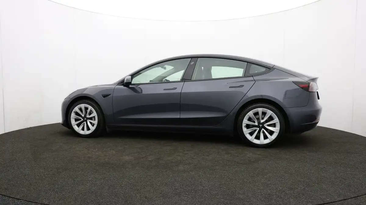 2021-tesla-model-3-e-long-range-4x4-big-72
