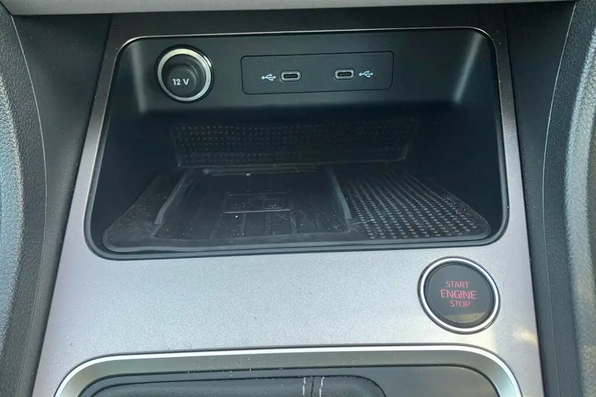 2024-seat-ateca-15-ecotsi-xperience-dsg-big-50