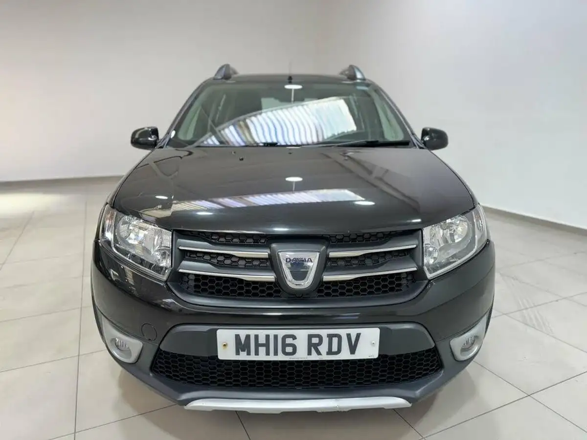 2016-dacia-sandero-stepway-15dci-laureate-big-1