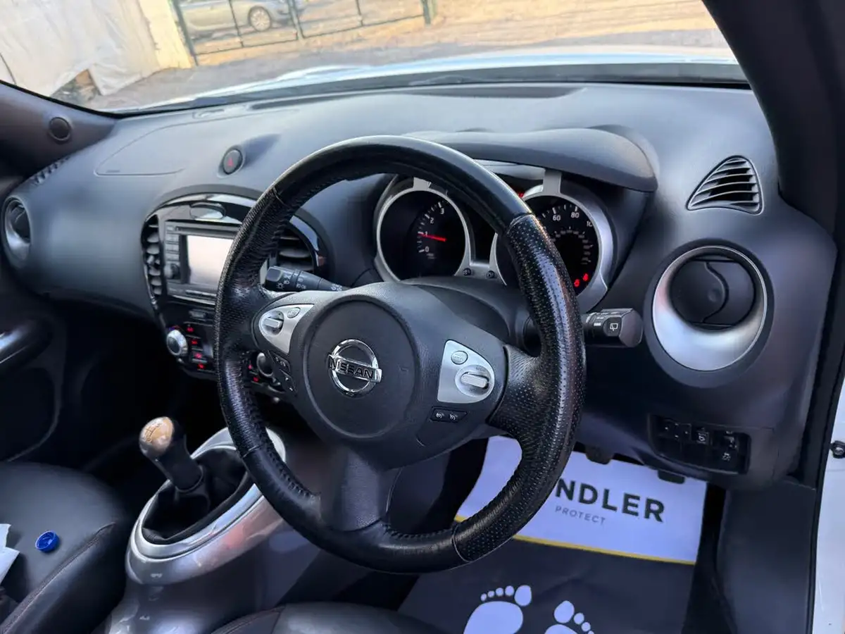2010-nissan-juke-16-tekna-16v-1598cc-big-15