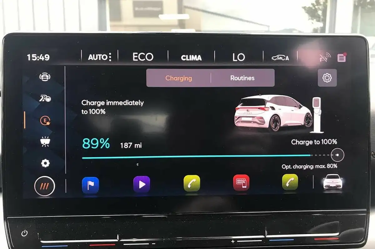 2022-cupra-born-e-v1-big-13