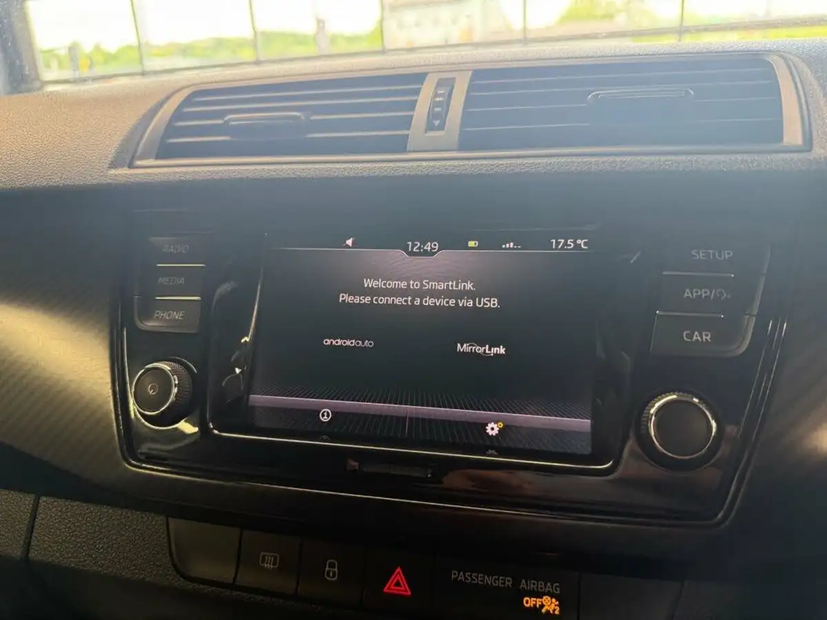 2018-skoda-fabia-10-tsi-monte-carlo-95ps-estate-big-46