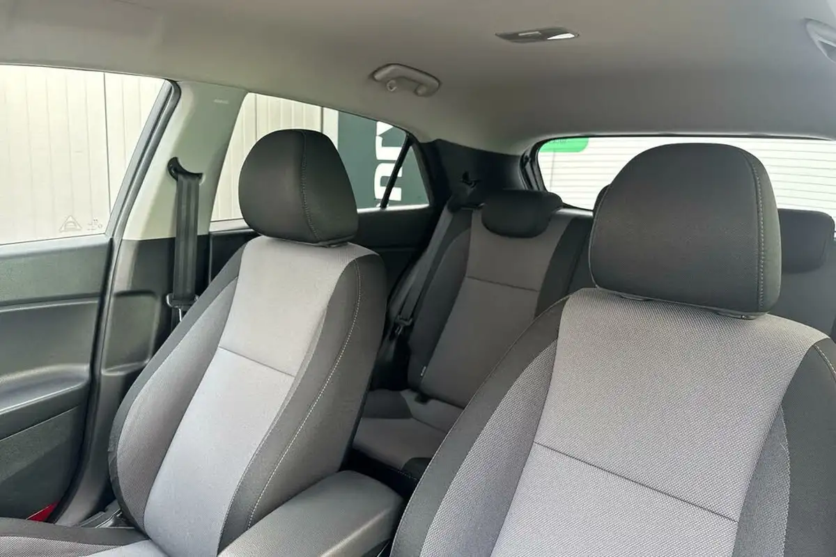 2020-hyundai-i20-10-t-gdi-play-big-13
