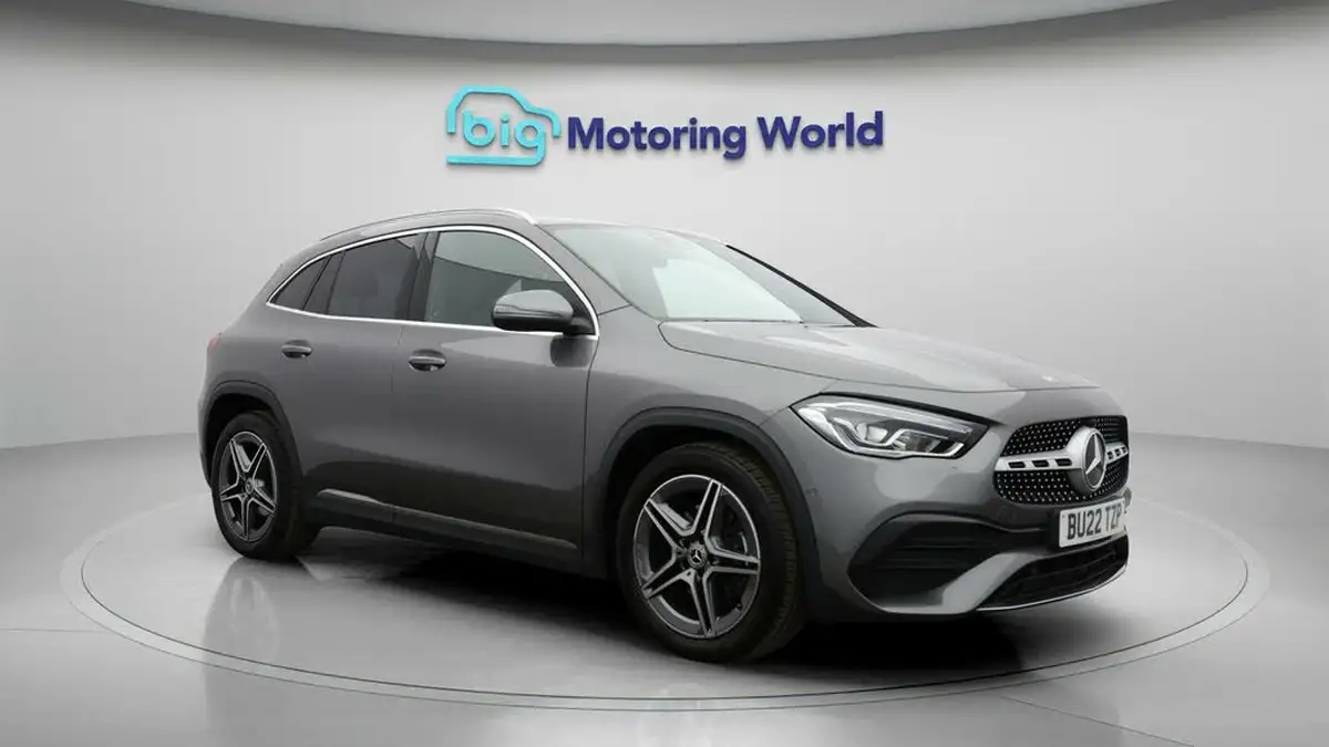 2022-mercedes-benz-gla-class-13-gla-200-amg-line-executive-big-0