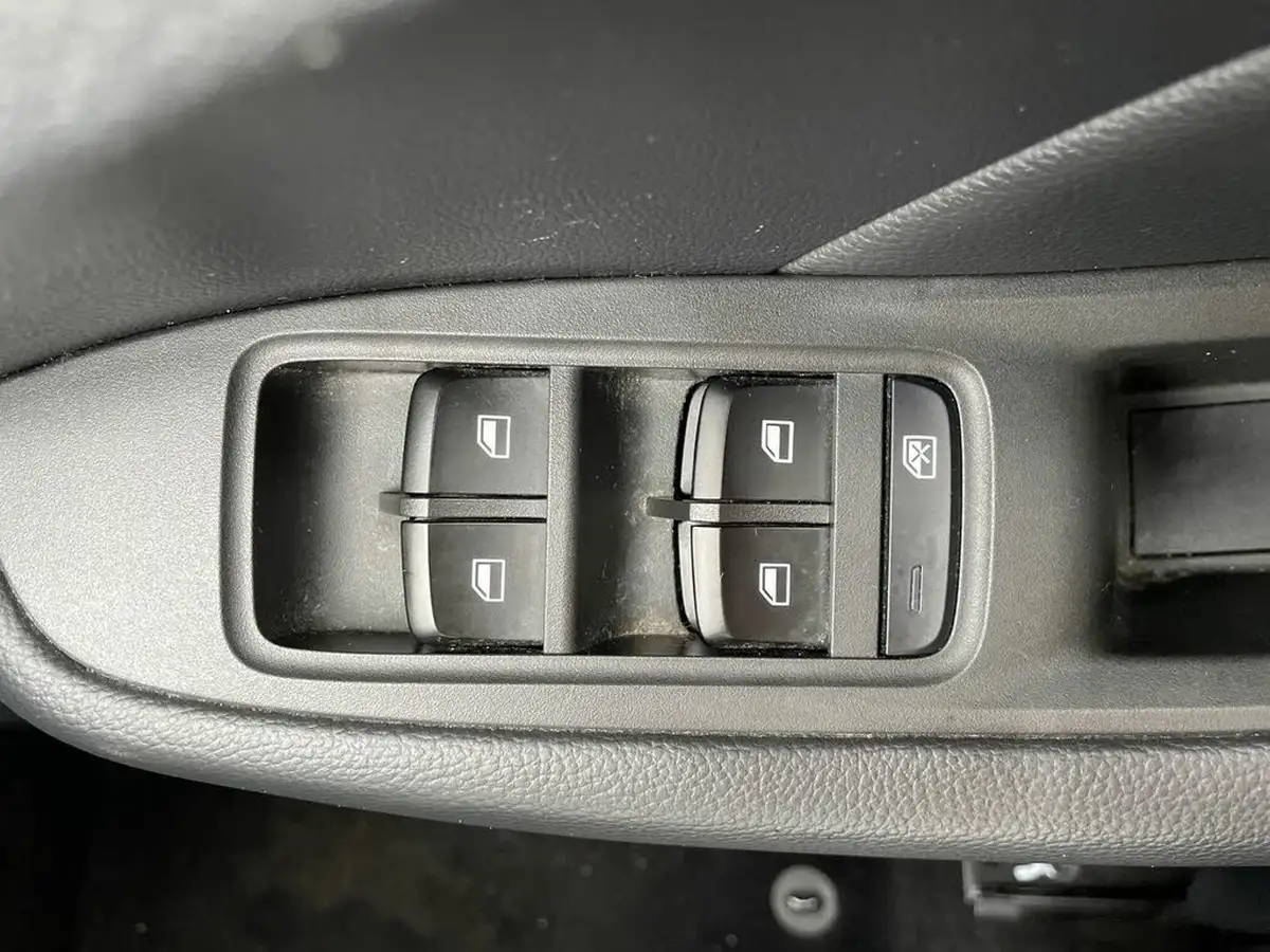 2021-mg-zs-suv-e-excite-ev-big-20