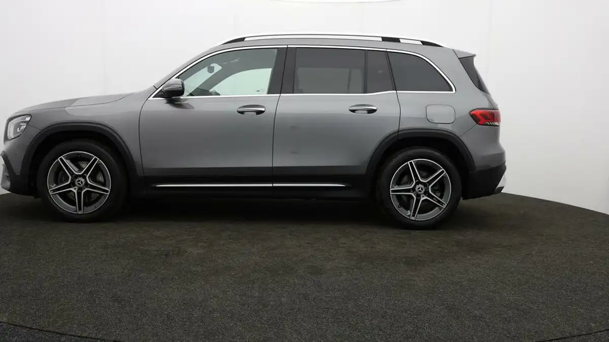 2022-mercedes-benz-glb-class-20d-glb220d-amg-line-premium-plus-big-77