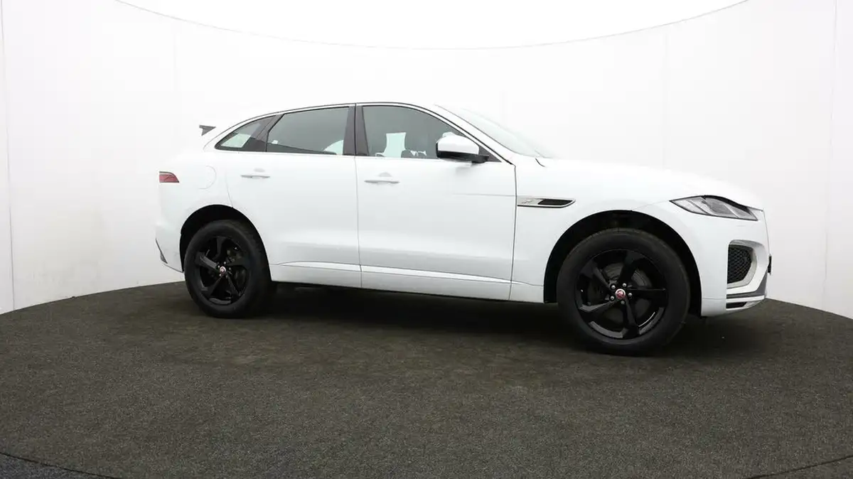 2022-jaguar-f-pace-20-d200-r-dynamic-s-big-35