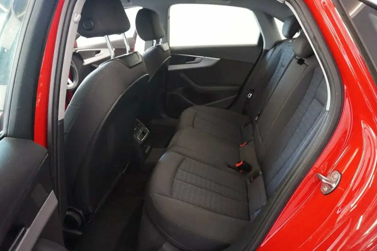 2019-audi-a4-20-35-tfsi-se-big-38