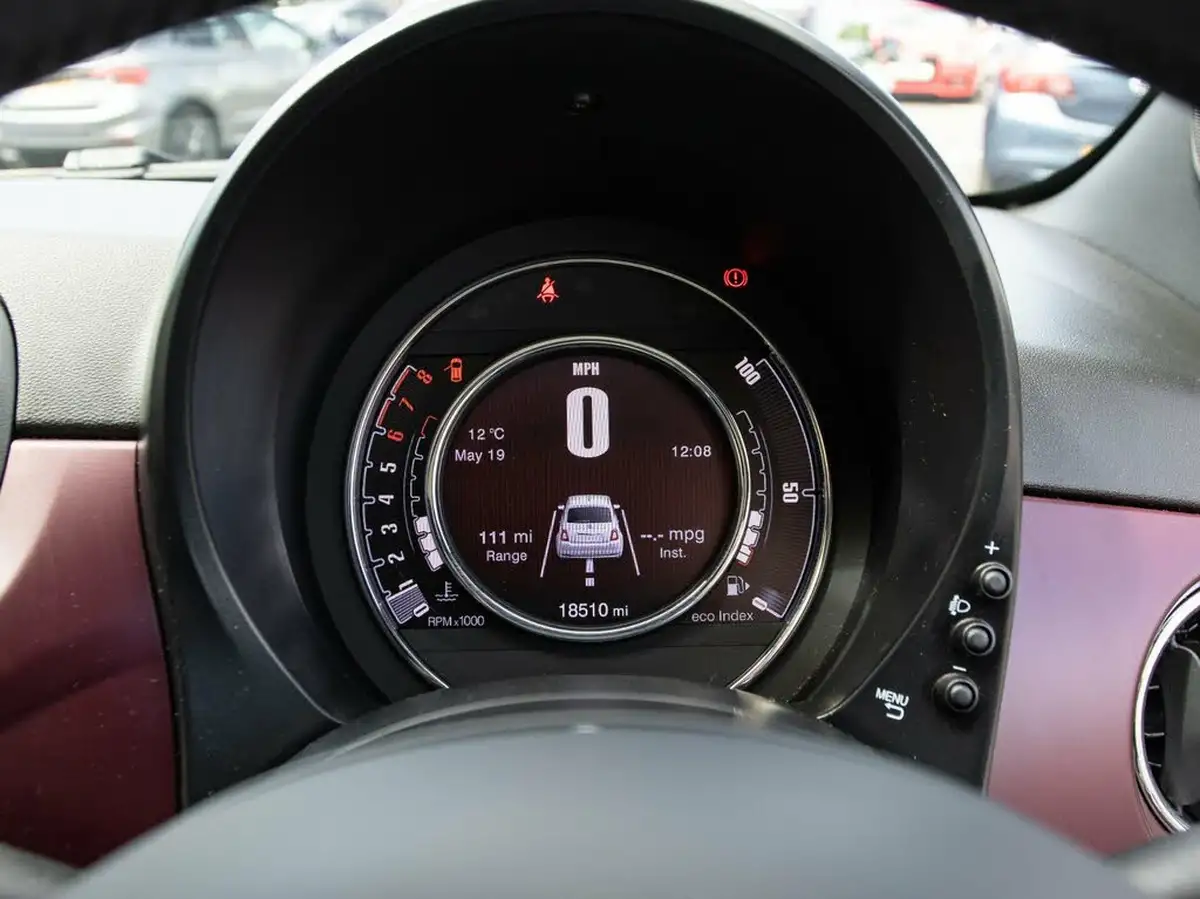 2020-fiat-500-10-star-big-14