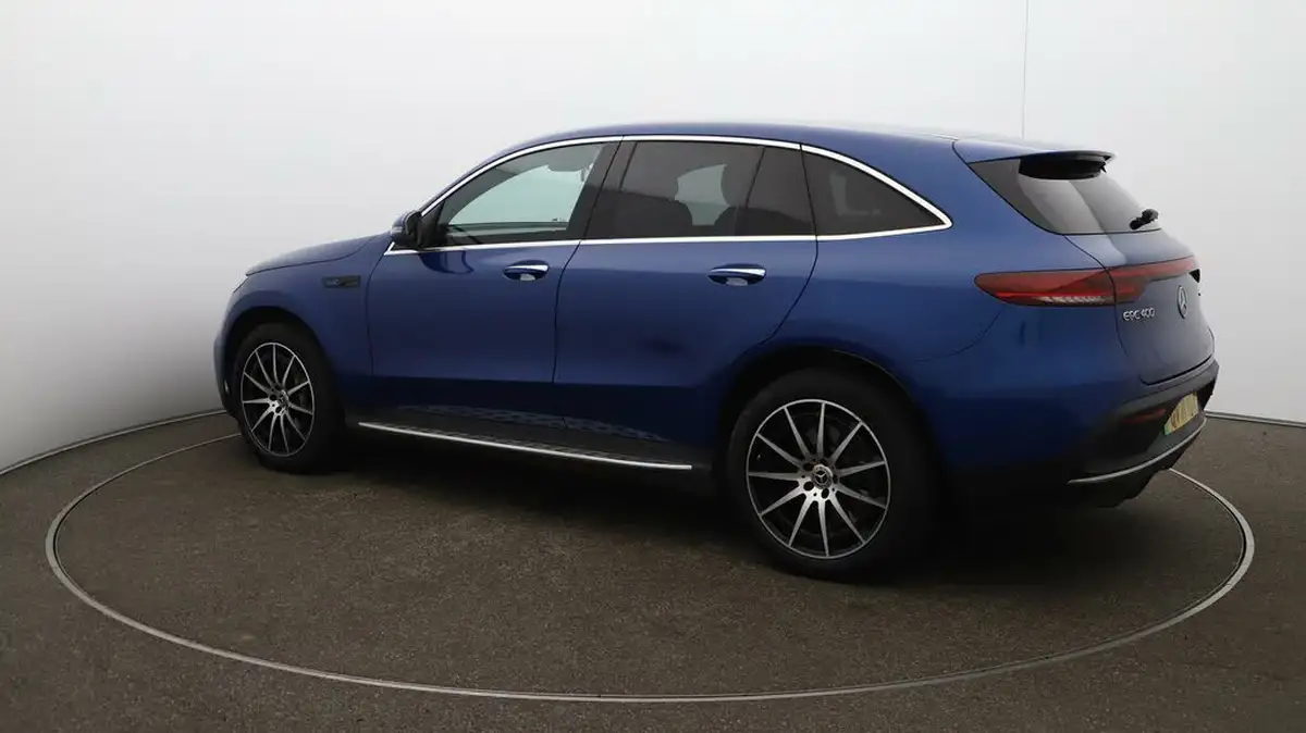 2022-mercedes-benz-eqc-e-eqc-400-amg-line-big-35