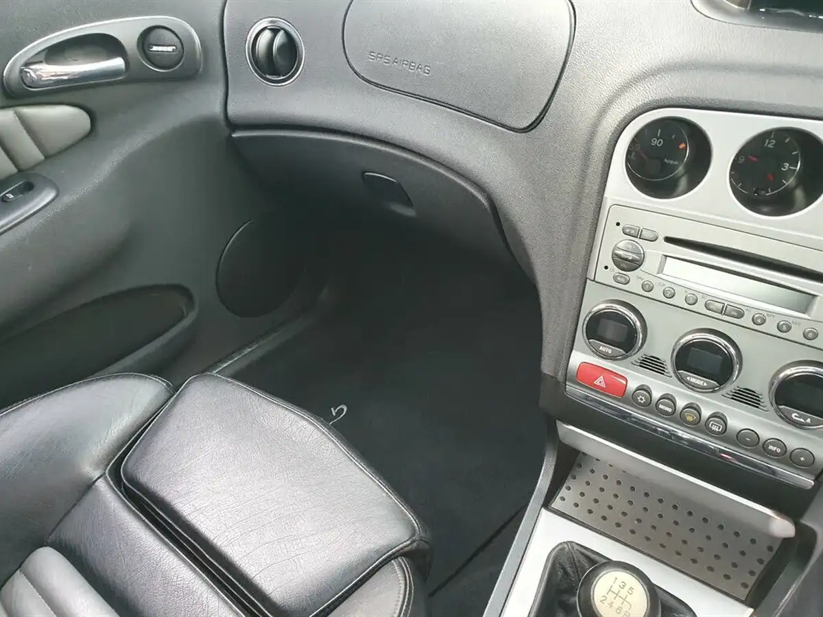 2003-alfa-romeo-156-32-gta-big-31