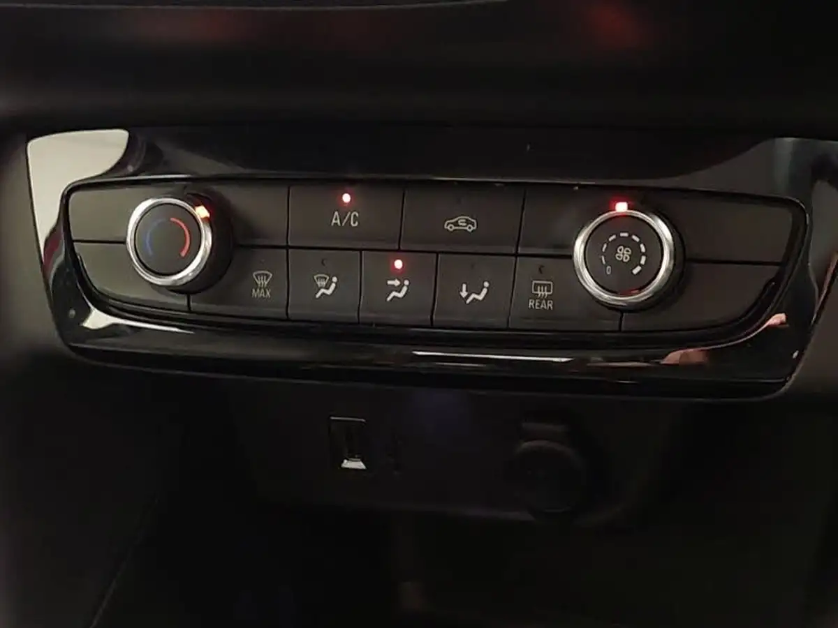 2021-vauxhall-corsa-12i-se-edition-big-13