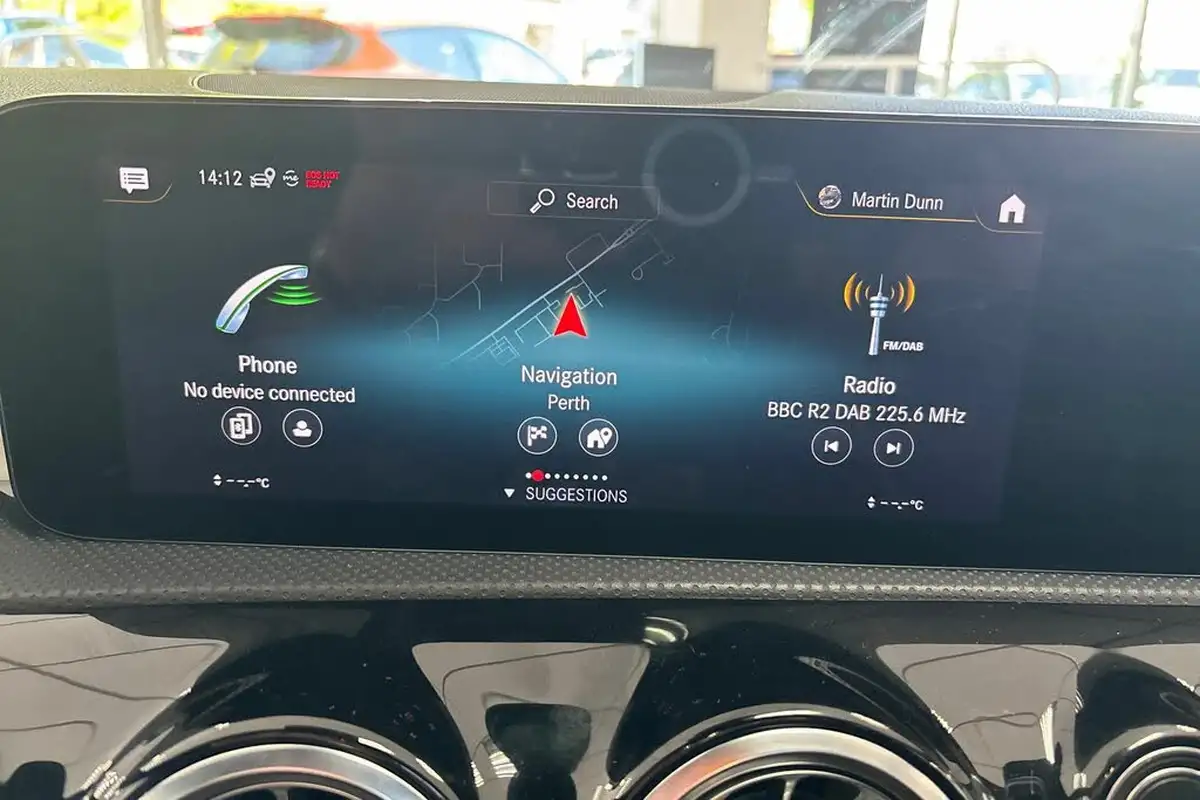 2022-mercedes-benz-cla-13-cla-180-amg-line-premium-plus-night-edition-coupe-4d-big-19