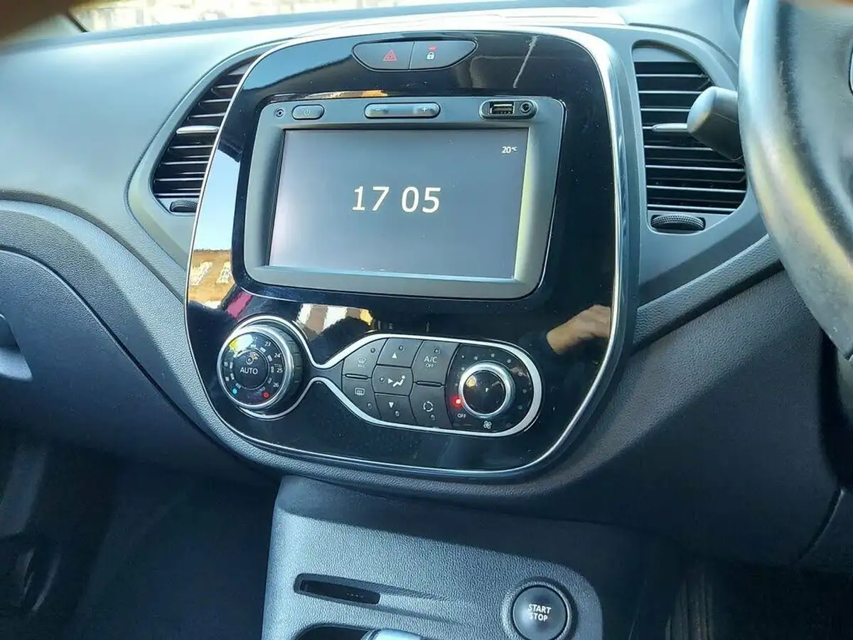 2017-renault-captur-12-dynamique-s-nav-big-39