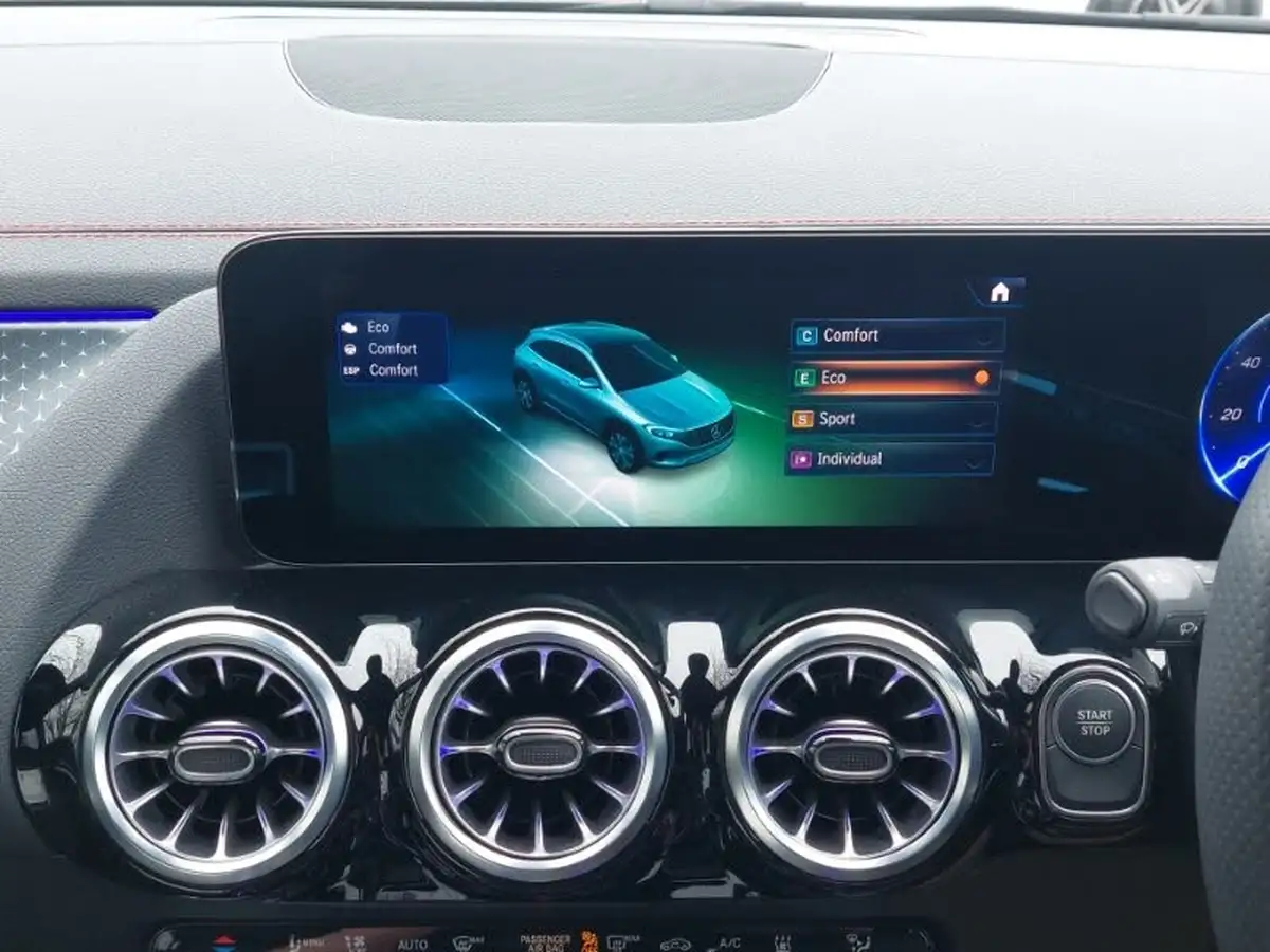2024-mercedes-benz-eqa-e-eqa-250-amg-line-executive-big-11