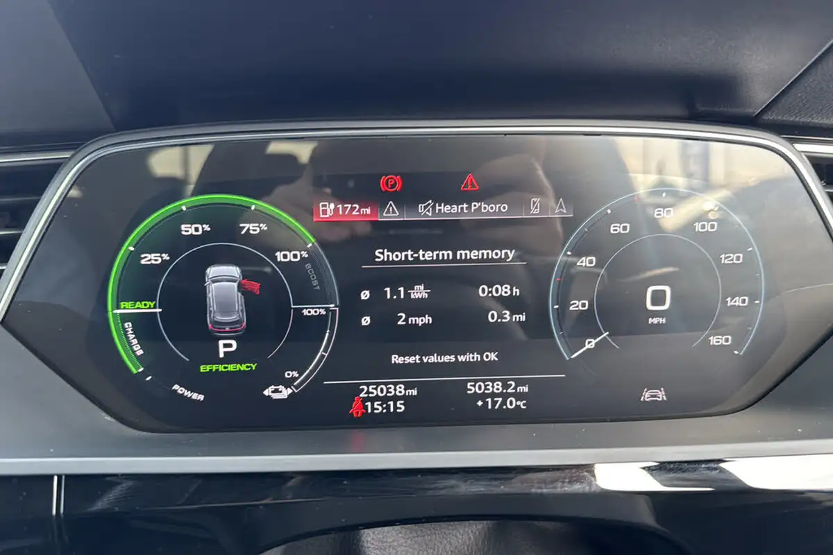 2021-audi-e-tron-55e-s-line-sportback-big-13