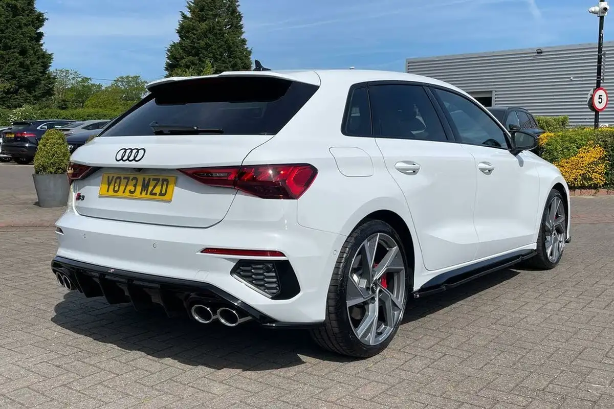 2024-audi-s3-20-tfsi-black-edition-310ps-sportback-5d-big-3