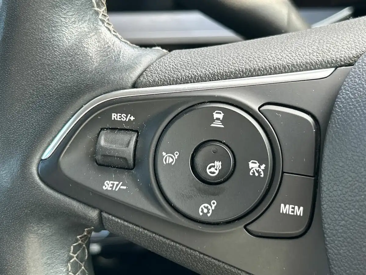 2022-vauxhall-mokka-12-elite-edition-100ps-big-21
