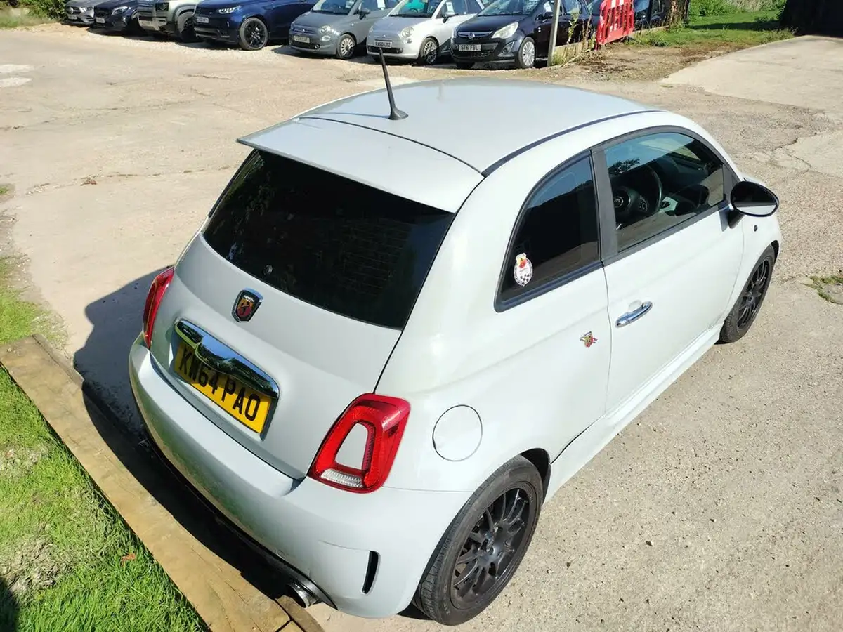 2015-fiat-500-14-abarth-t-jet-big-25