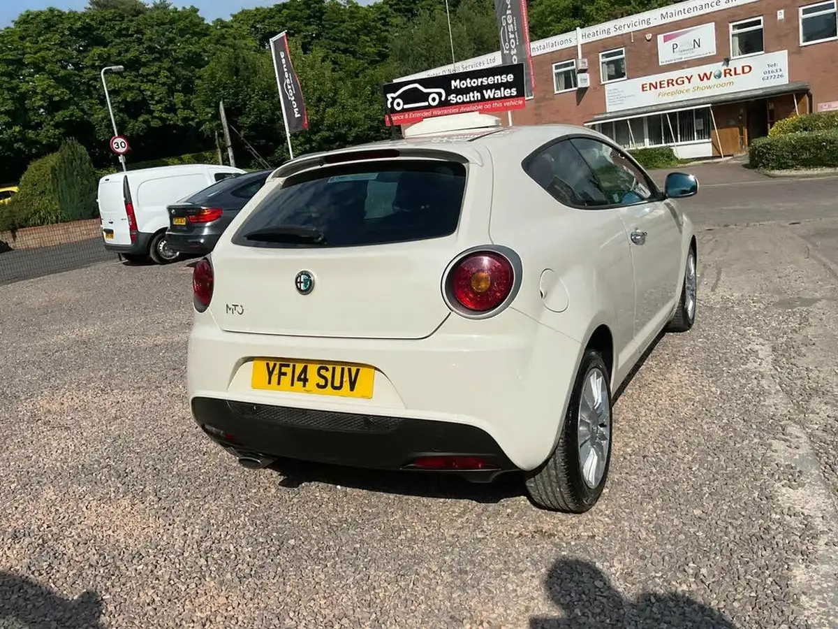 2014-alfa-romeo-mito-13jtdm-2-sprint-big-58