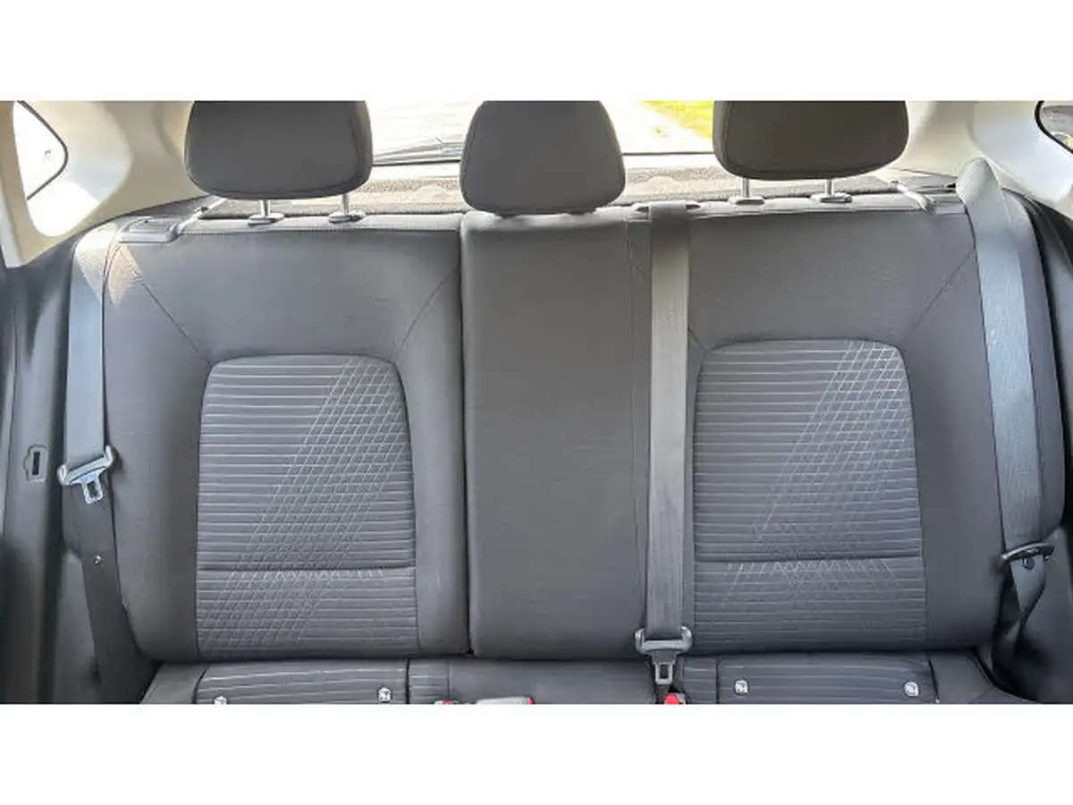 2021-hyundai-i20-10-t-gdi-element-big-14
