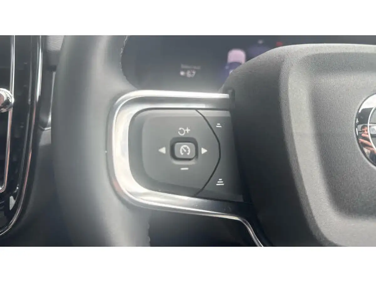2023-volvo-xc40-e-recharge-ultimate-235bhp-big-17