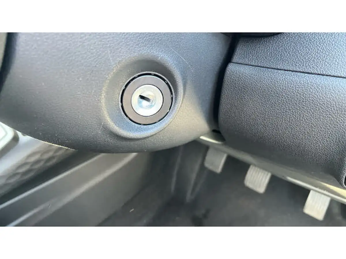 2024-hyundai-i10-12-advance-79ps-big-24