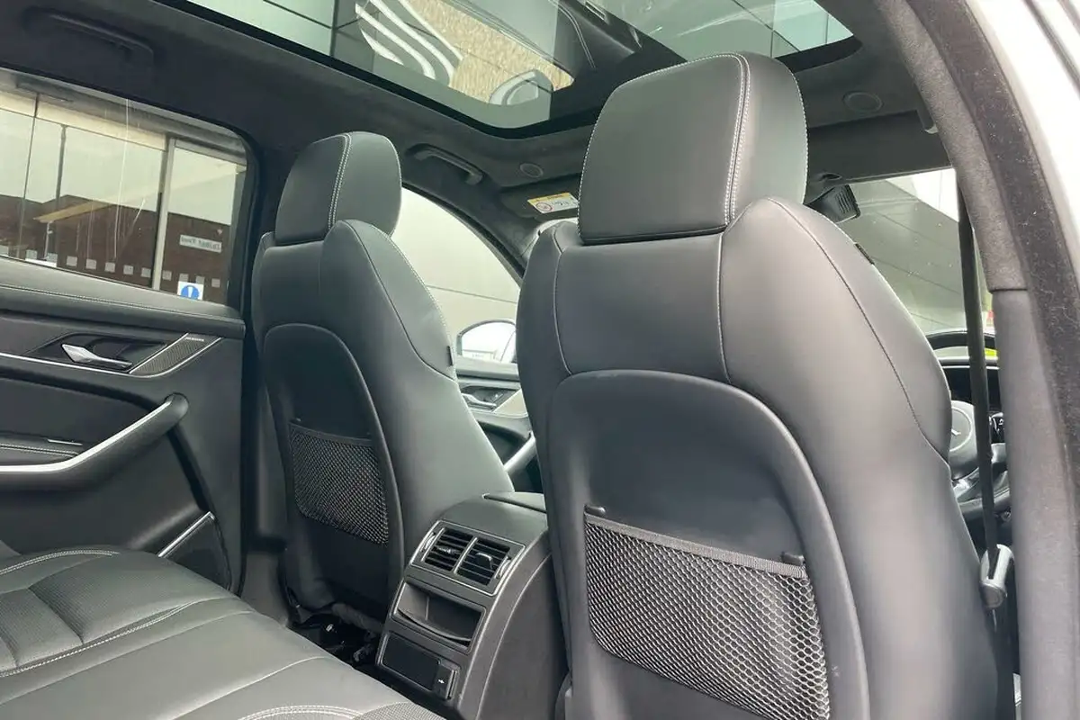 2021-jaguar-f-pace-20-d200-r-dynamic-hse-mhev-big-36