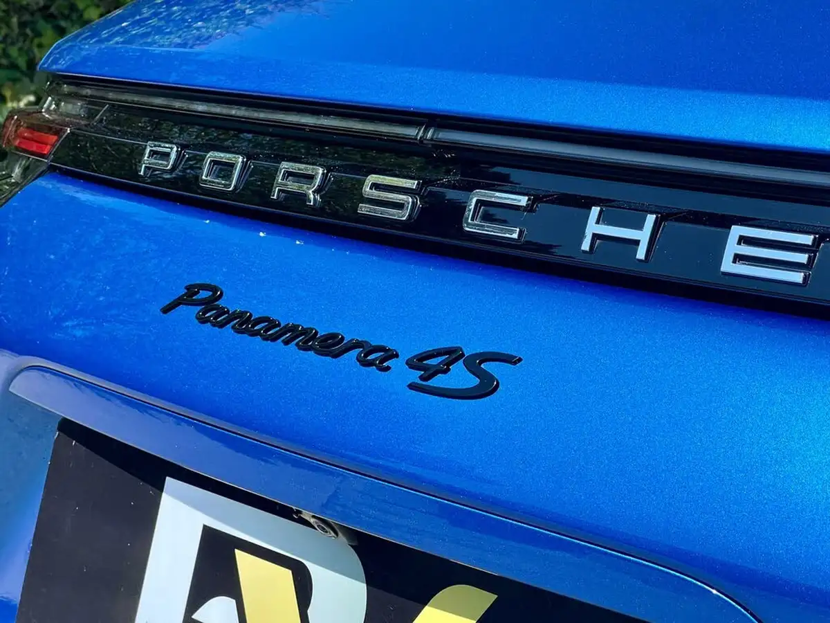 2018-porsche-panamera-29-v6-4s-sport-turismo-big-28