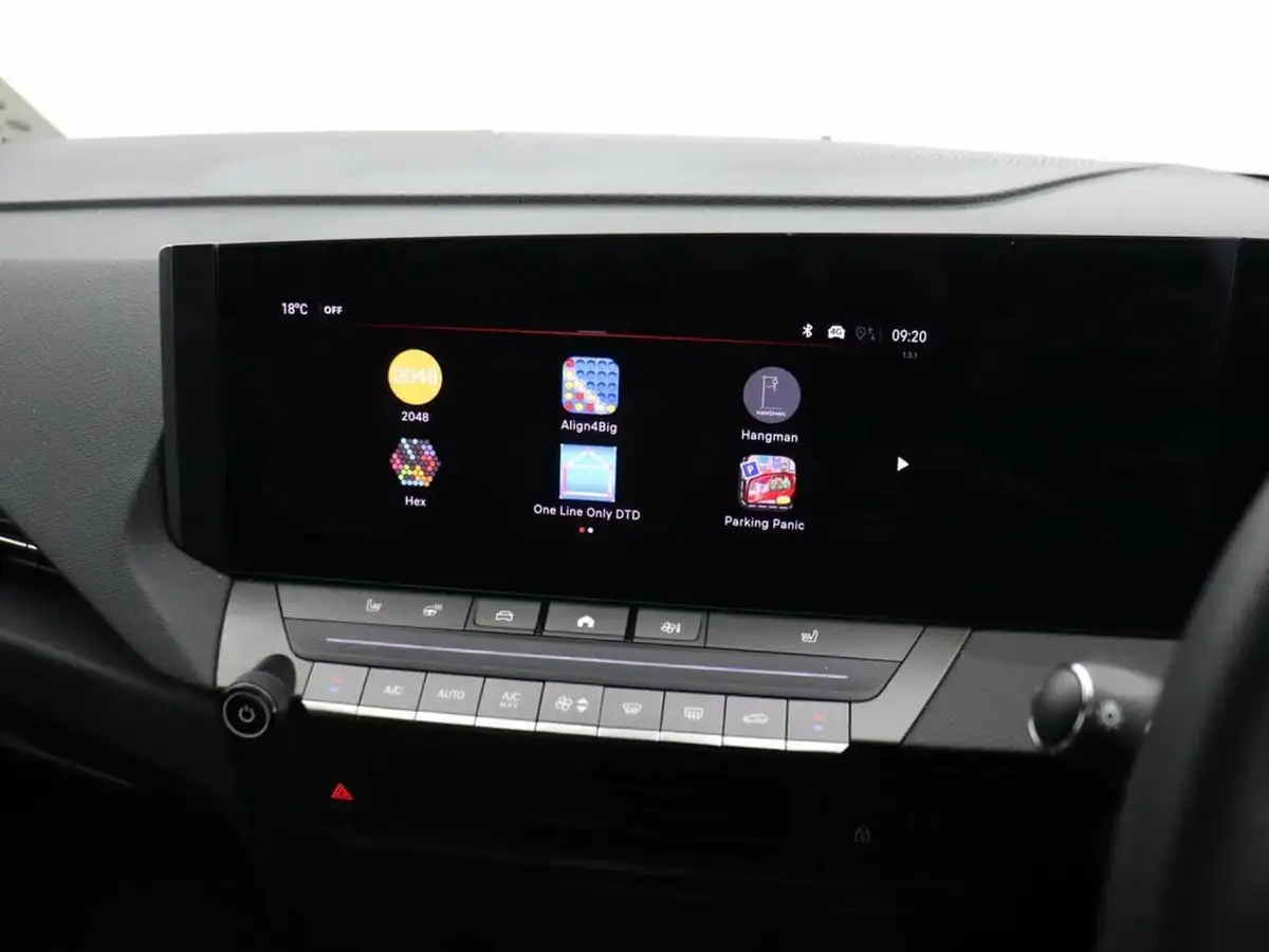 2023-vauxhall-astra-big-26