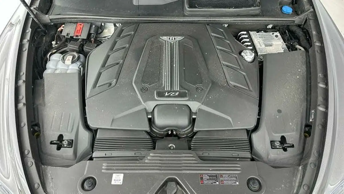 2023-bentley-bentayga-40-v8-big-31